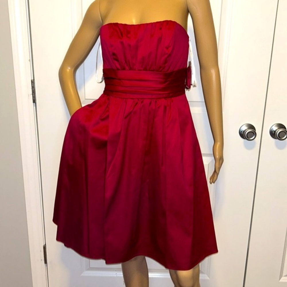 David’s Bridal, Apple Red Strapless Evening Dress Size 4 New With Tags